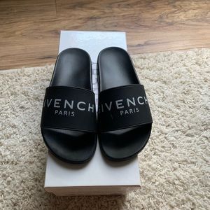 givenchy slides size 7